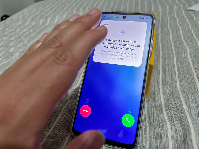 El realme c65 puede ser controlado por gestos en el aire